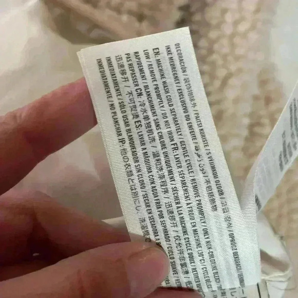 Womens size large Hollister brand Sherpa jacket, #A535 - Picture 6 of 7